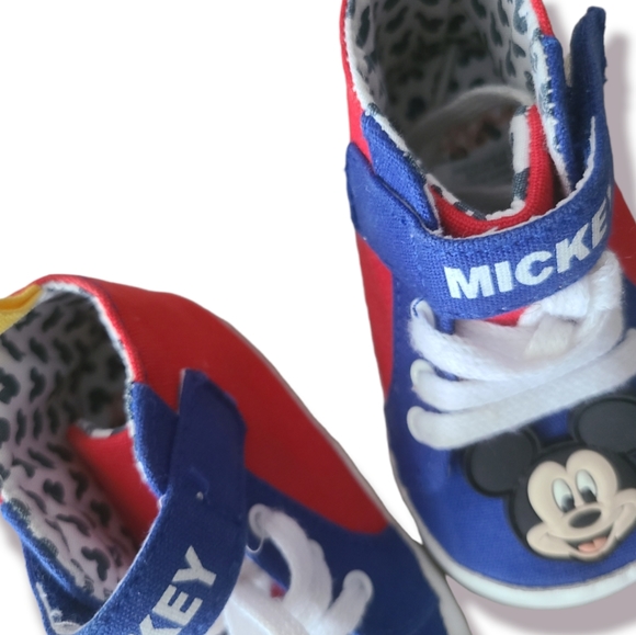 Mickey Mouse Infant Shoes - Picture 5 of 8